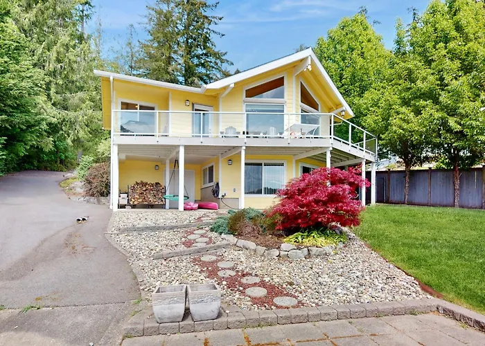 Waterfront Retreat At Church Point